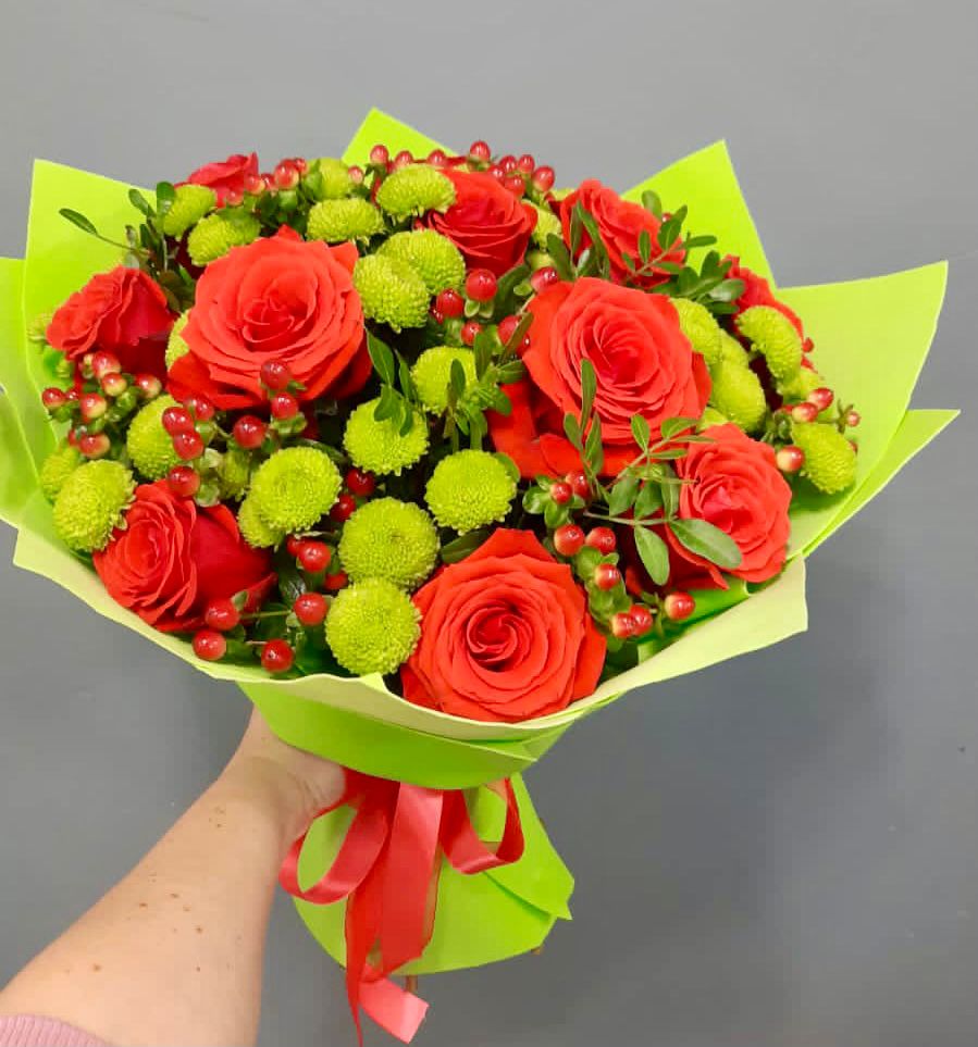 Букет цветов из: Хризантемы и Розы в Ярково