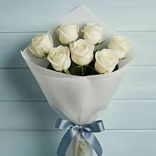 Букет 7 Белых роз Эдлесс Лав в Ярково