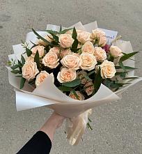 Букет Кремовые розы Латте в Ярково
