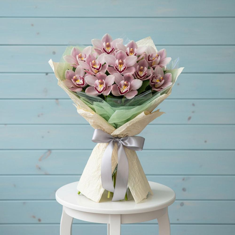 Букет цветов из: Орхидеи и Розы в Ярково