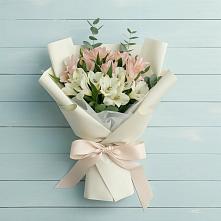 Букет цветов из:  Альстромерии #REPLACE_PRED# Ярково