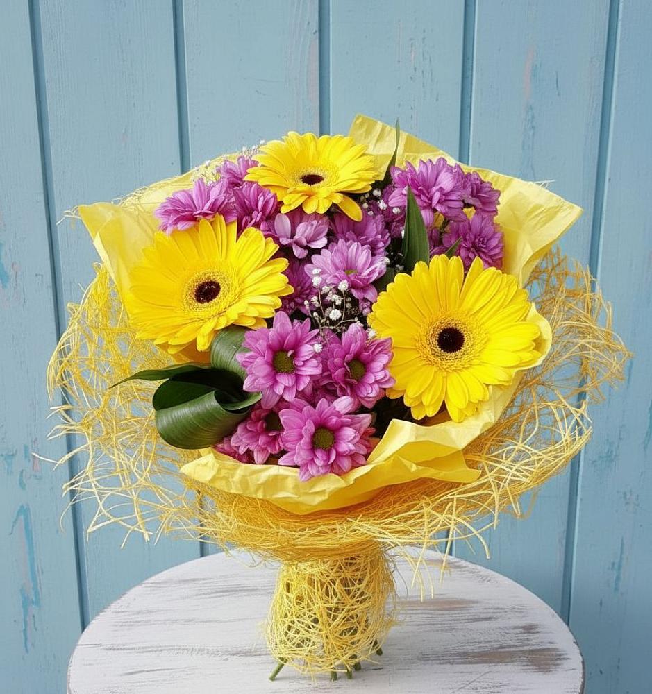 Букет цветов из: Хризантемы и Герберы в Ярково