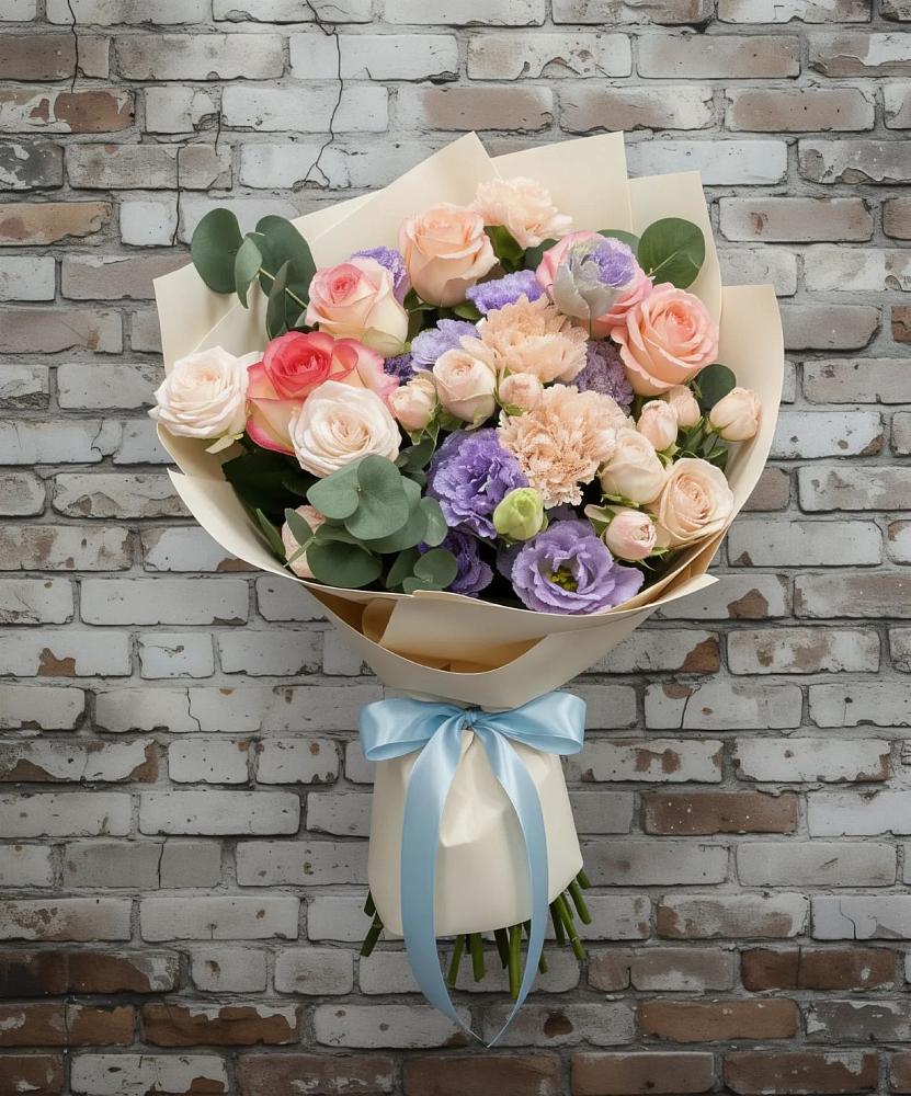 Букет цветов из: Розы, Лизиантусы и Гвоздики в Ярково