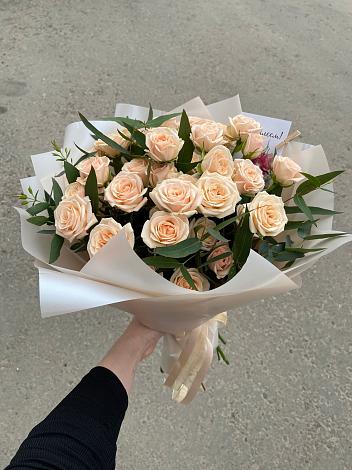 Букет Кремовые розы Латте в Ярково