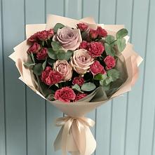 Букет цветов из:  Гвоздики и Розы в Ярково
