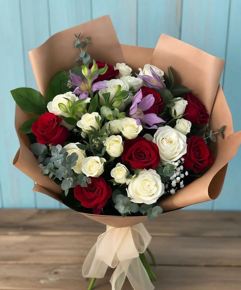 Букет цветов из: Розы и Альстромерии в Ярково