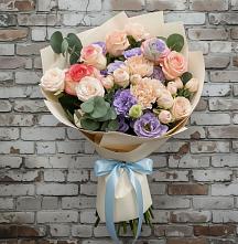 Букет цветов из:  Розы, Лизиантусы и Гвоздики #REPLACE_PRED# Ярково