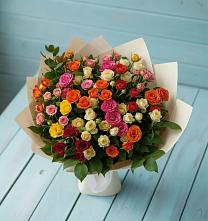 Букет Микс из разноцветных кустовых роз в Ярково